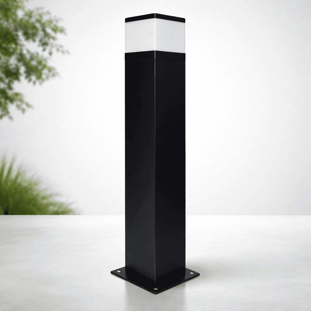 โคมไฟสนาม SC6202 CHARMY ทรงสี่เหลี่ยมดีไซน์โมเดิร์น วัสดุอลูมิเนียมและแก้วสีนม สำหรับงานภูมิสถาปัตย์และทางเดินภายนอก