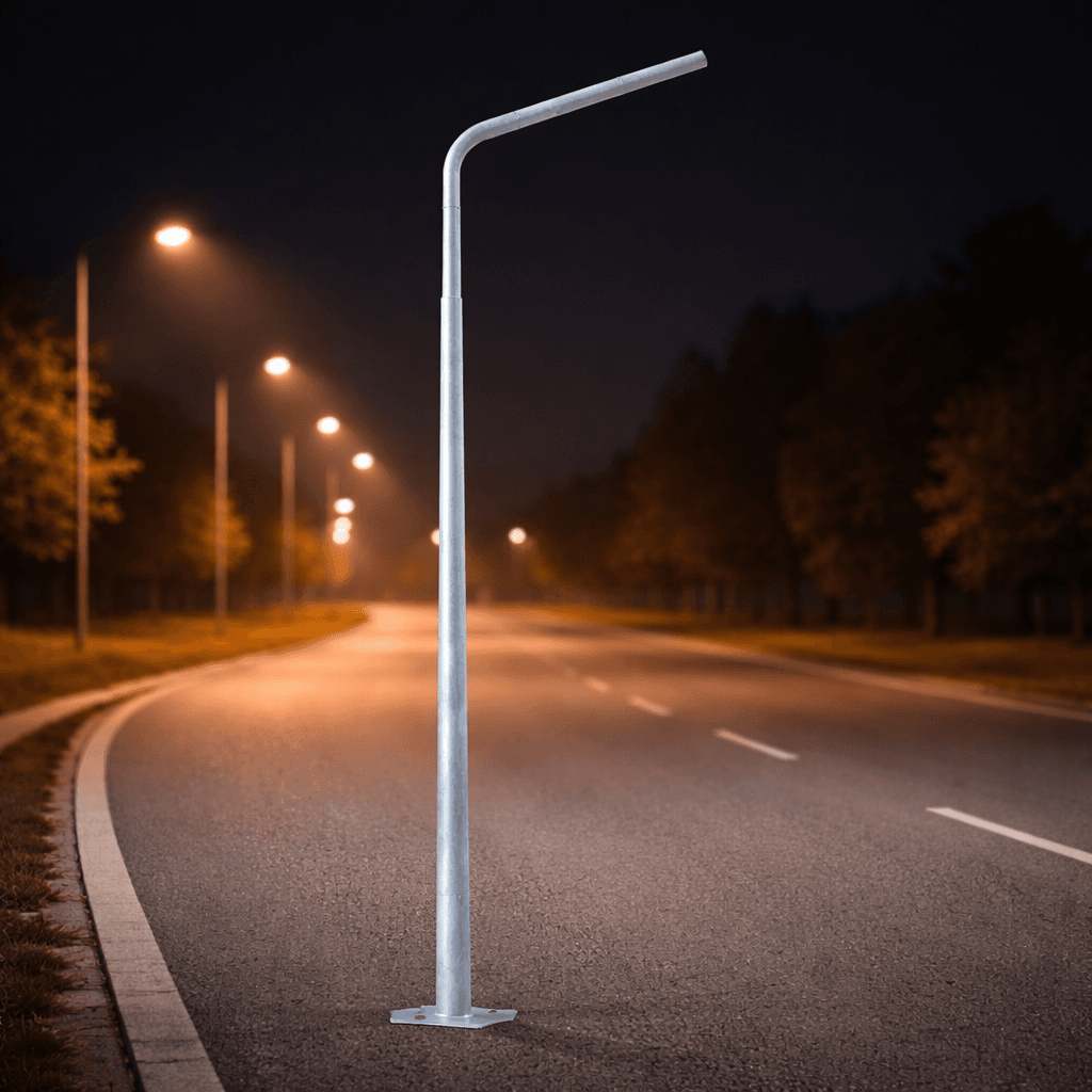 เสาไฟถนนกิ่งเดี่ยวแบบเรียว SC51T (Triumph) วัสดุเหล็กชุบกัลวาไนซ์กันสนิม มาตรฐาน ASTM A123 ดีไซน์ทันสมัย ความสูง 4-14 เมตร พร้อมช่องเซอร์วิสซ่อมบำรุงโคนเสา